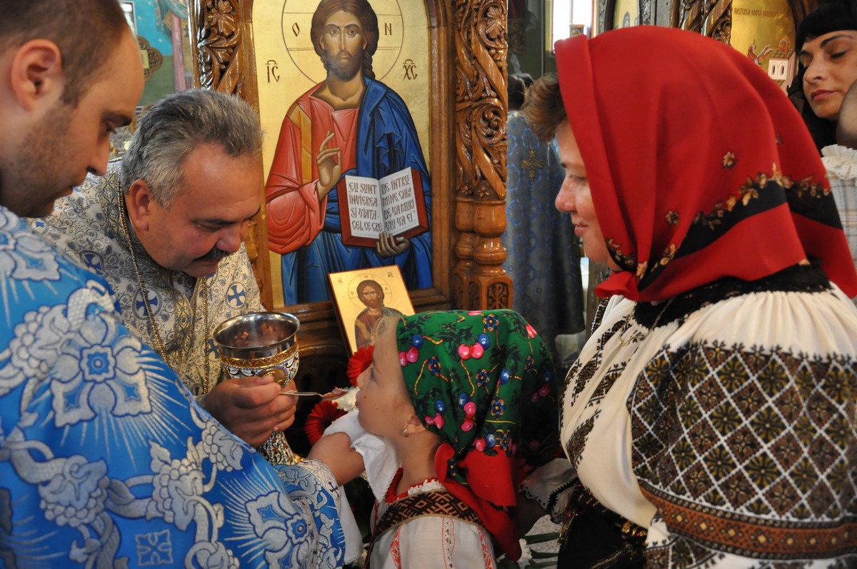 Catedrala din Gura Humorului şi-a serbat hramul (GALERIE FOTO)