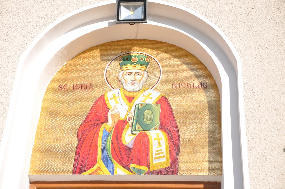 Catedrala din Buhuşi va fi resfinţită