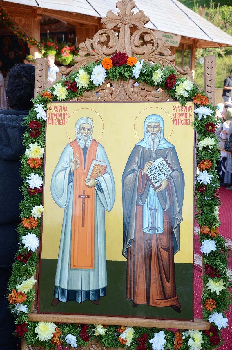 Sfinţii Cuvioşi Simeon şi Amfilohie, cinstiţi la Mănăstirea Pângăraţi prin Liturghie arhierească