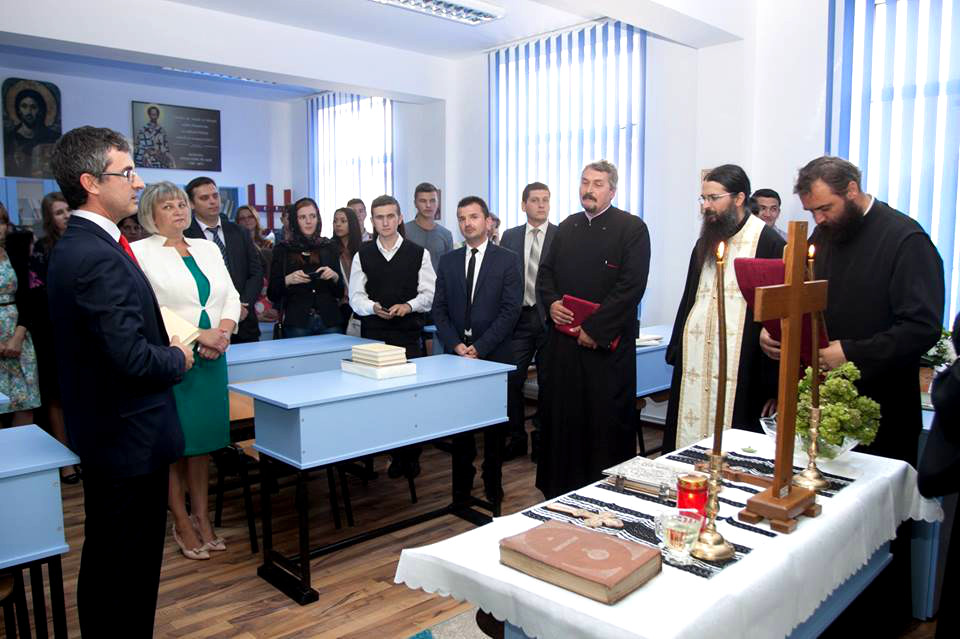 Sfinţire de cabinet de religie, la Liceul Tehnologic „Ion Nistor“ din Vicovu de Sus