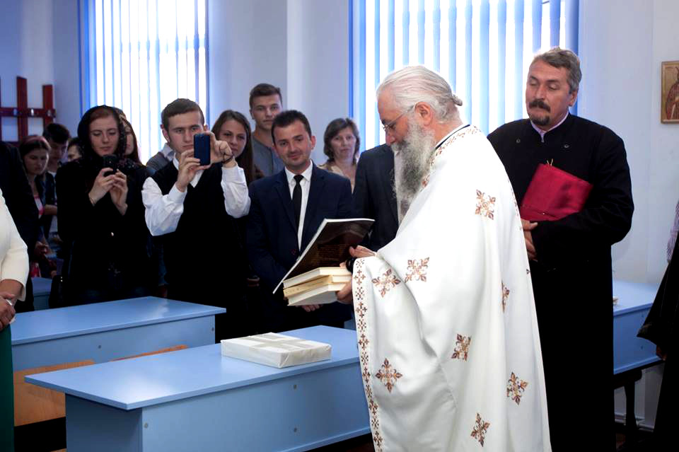 Sfinţire de cabinet de religie, la Liceul Tehnologic „Ion Nistor“ din Vicovu de Sus