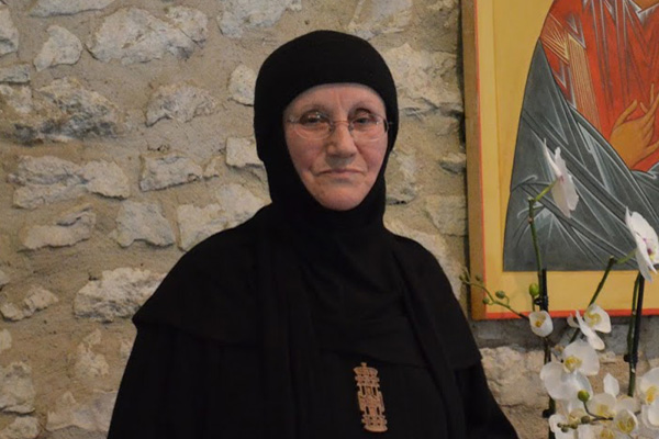 (Video) Maica Siluana Vlad – Slujire și misiune în Biserică