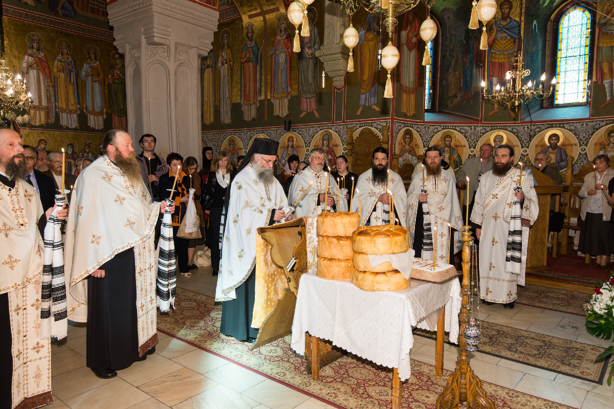 Colocviul „Jertfă şi creaţie“ de la Mănăstirea Putna, la final