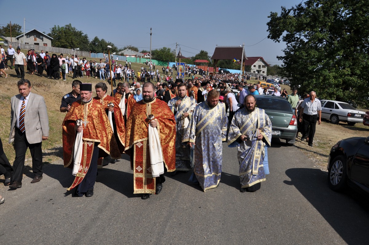 Bucurie duhovnicească pe „Drumul Crucii“ (GALERIE FOTO)