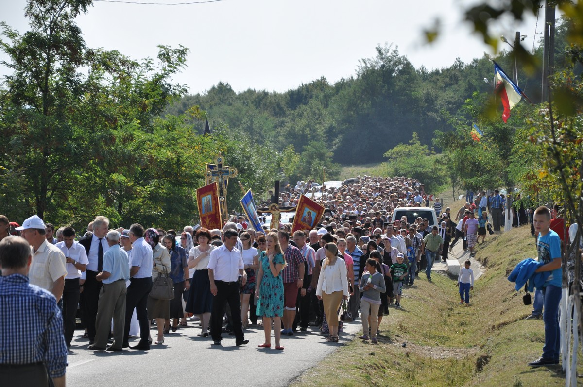 Bucurie duhovnicească pe „Drumul Crucii“ (GALERIE FOTO)