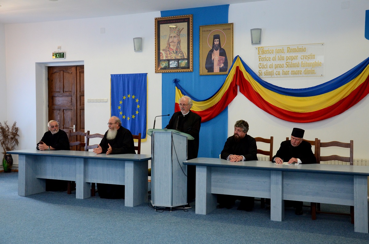 Revederea la 20 de ani a promoţiei 1994 a Seminarului Teologic de la Mănăstirea Neamţ (galerie FOTO)