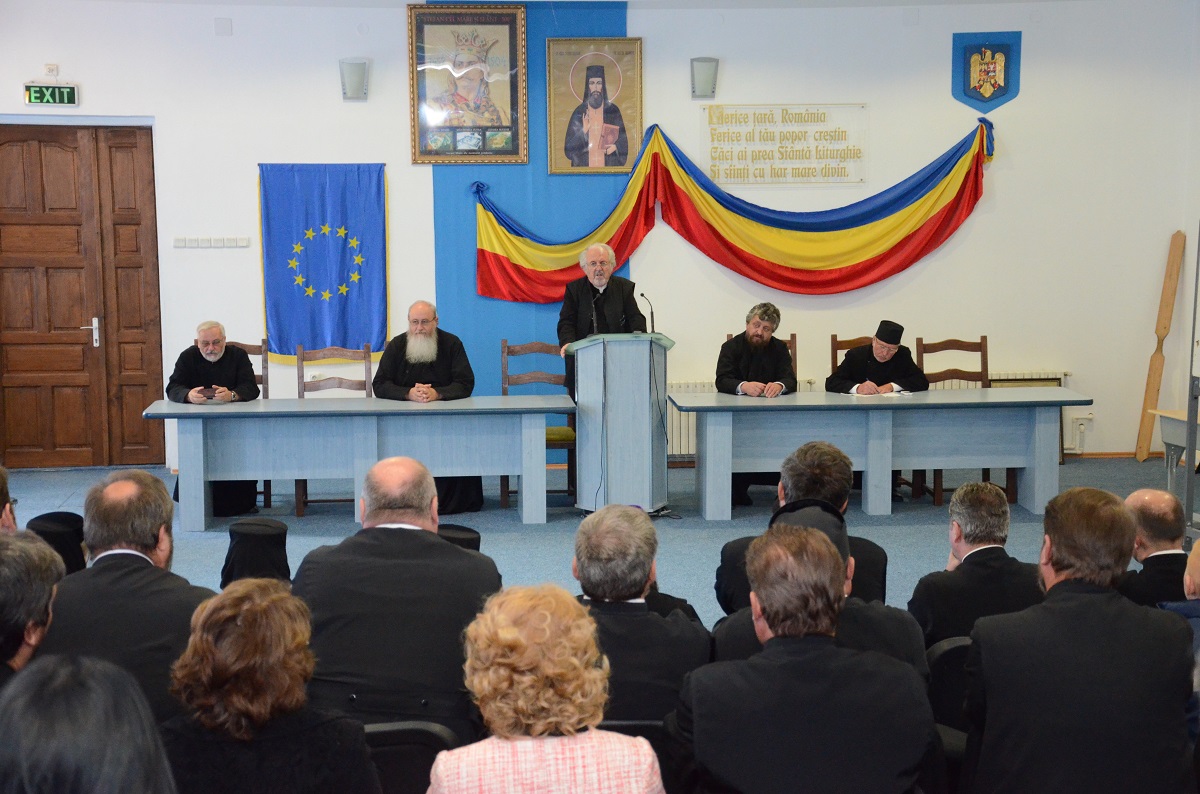 Revederea la 20 de ani a promoţiei 1994 a Seminarului Teologic de la Mănăstirea Neamţ (galerie FOTO)