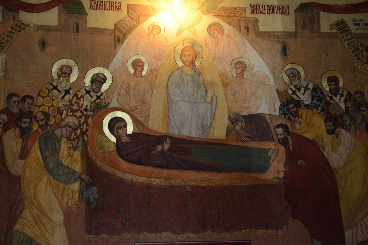 „Catedrala munţilor” din Pipirig, resfinţită de 2 ierarhi