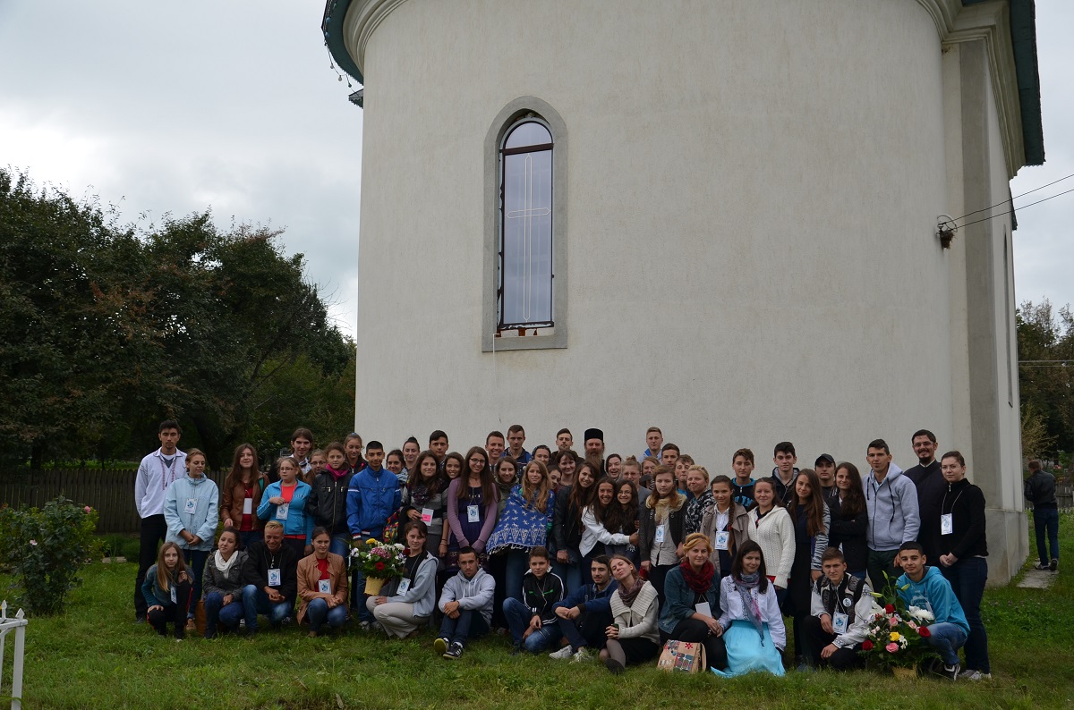 Seminar de formare cu tinerii în Parohia Zoiţani