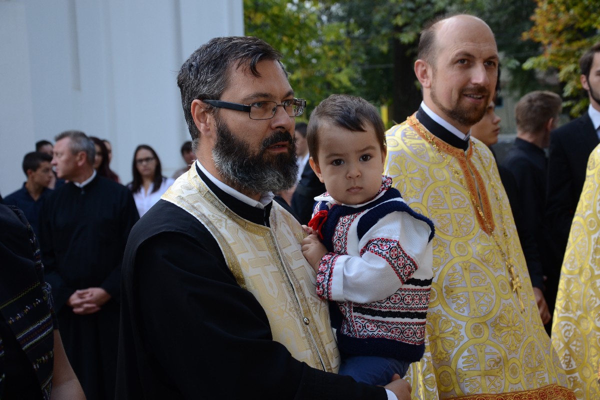 IPS Teofan, la deschiderea noului an şcolar a Seminarului Teologic din Botoşani: „Să fiţi oameni ai lui Dumnezeu“