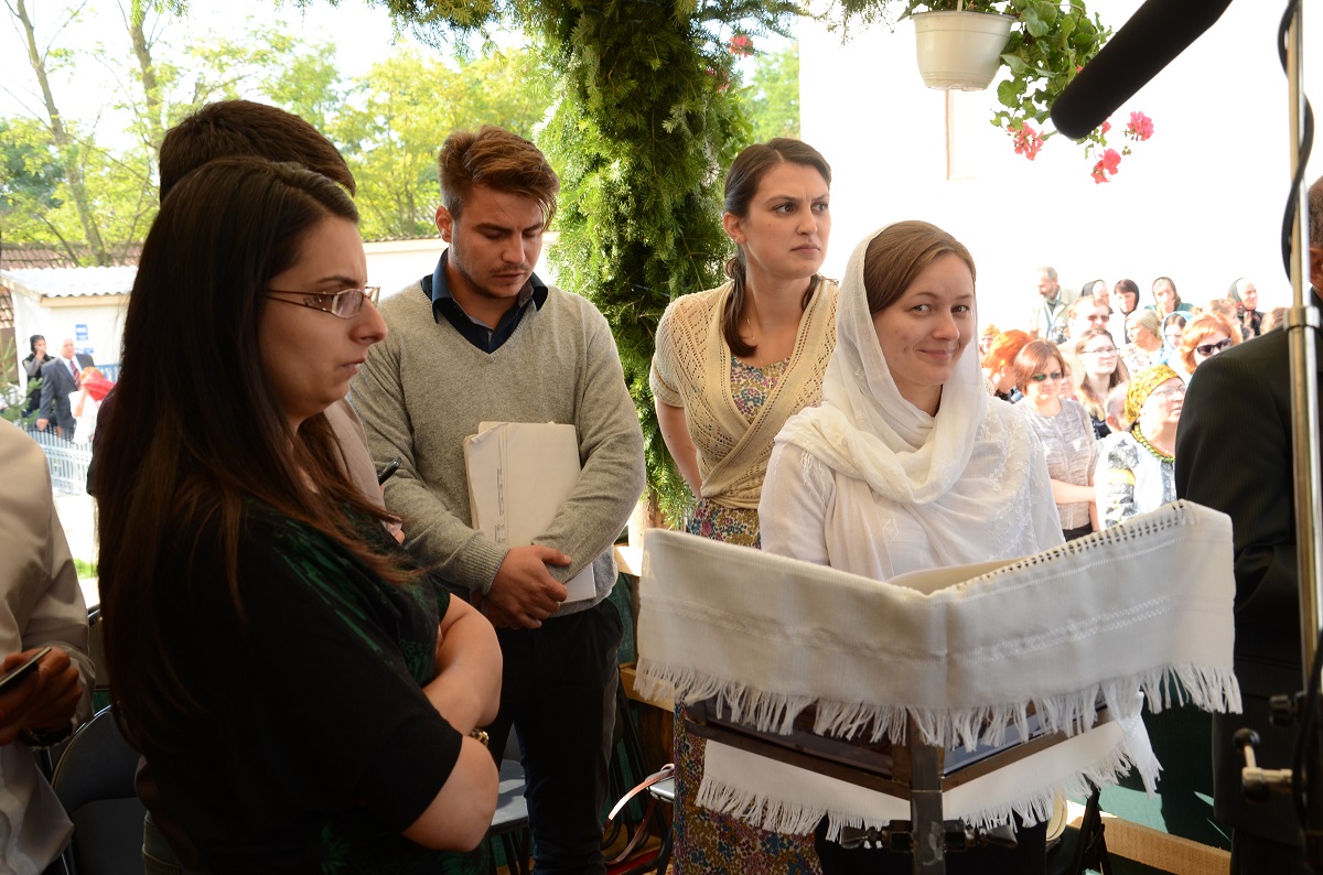 Sfințire de biserică și casă de prăznuire în satul Iazu-Nou