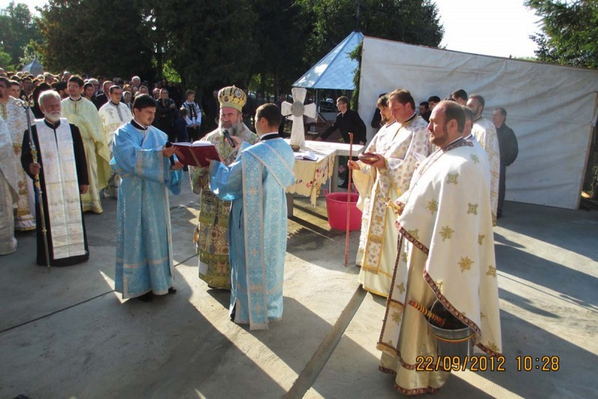 Biserica din Dămieneşti va fi sfinţită de PS Ioachim Băcăuanul