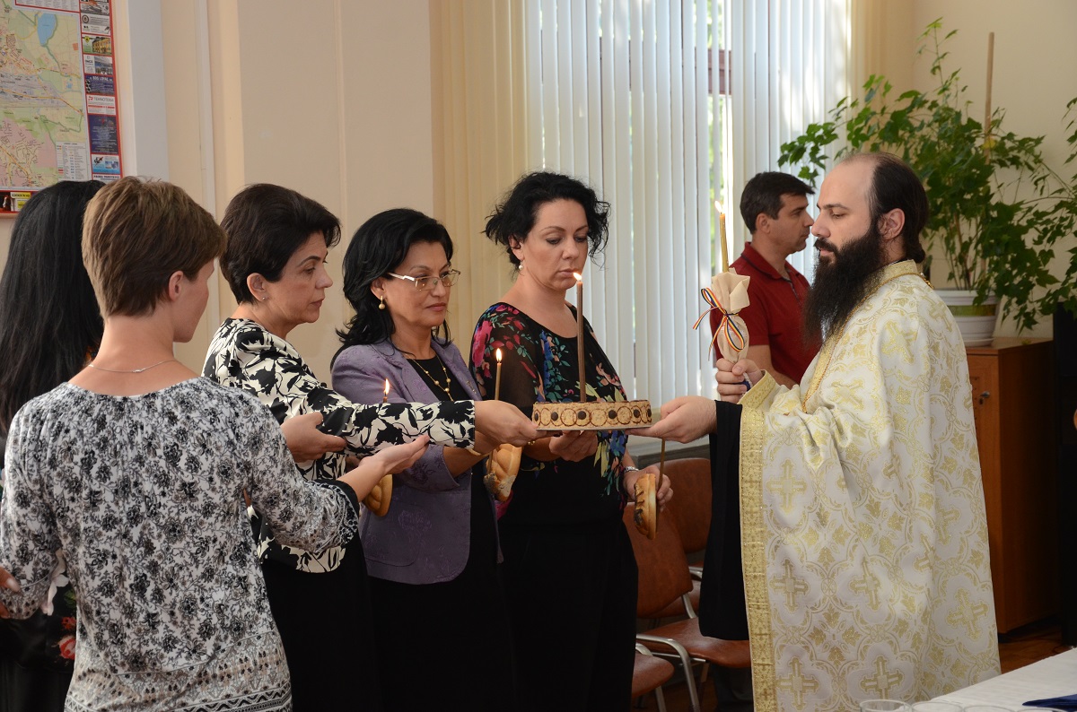 Slujbă de binecuvântare oficiată de IPS Mitropolit Teofan la Inspectoratul Şcolar Judeţean Iaşi