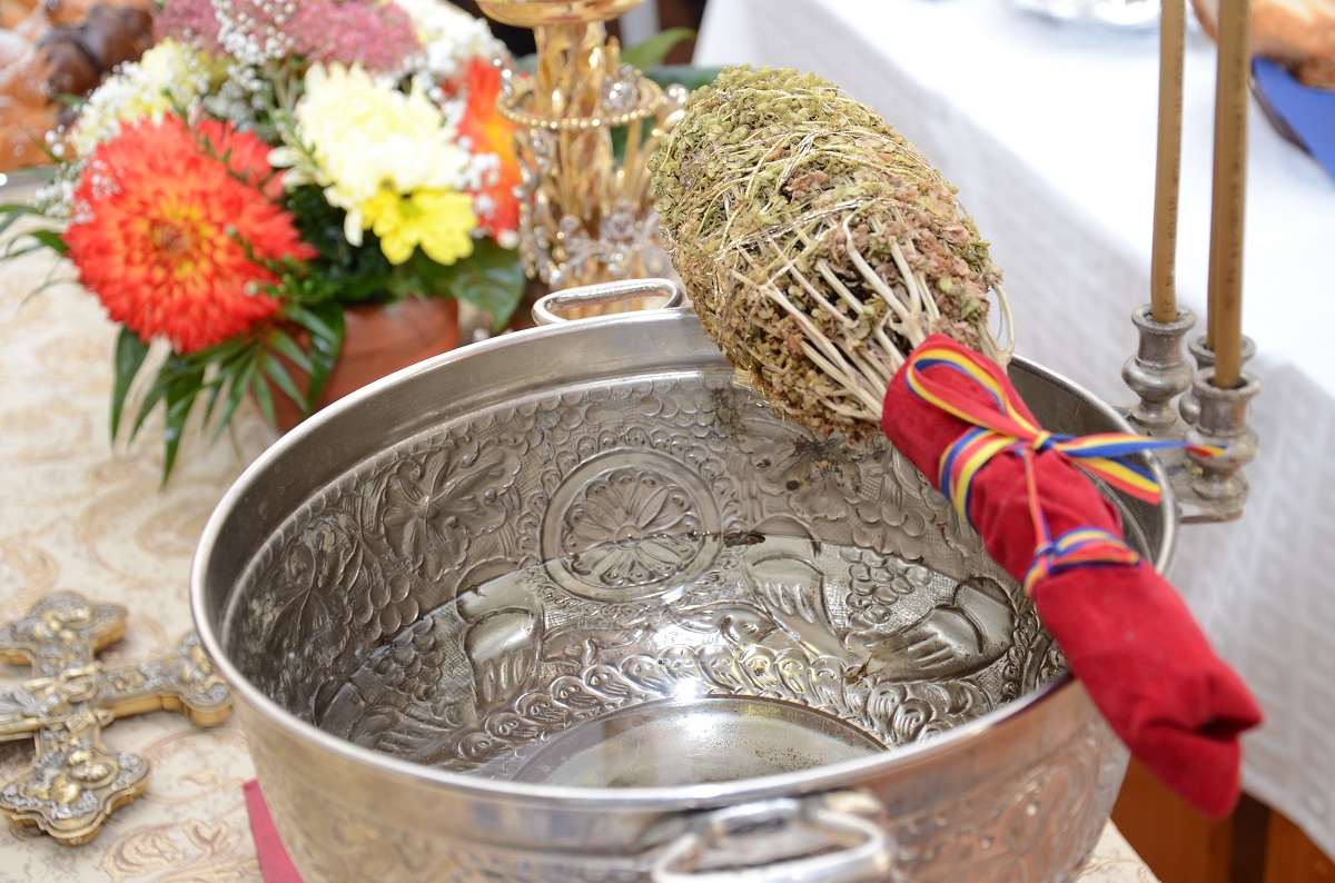 Slujbă de binecuvântare oficiată de IPS Mitropolit Teofan la Inspectoratul Şcolar Judeţean Iaşi