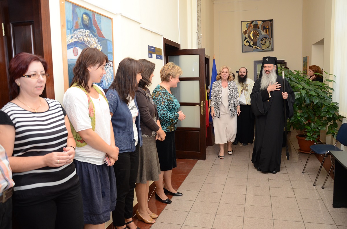 Slujbă de binecuvântare oficiată de IPS Mitropolit Teofan la Inspectoratul Şcolar Judeţean Iaşi