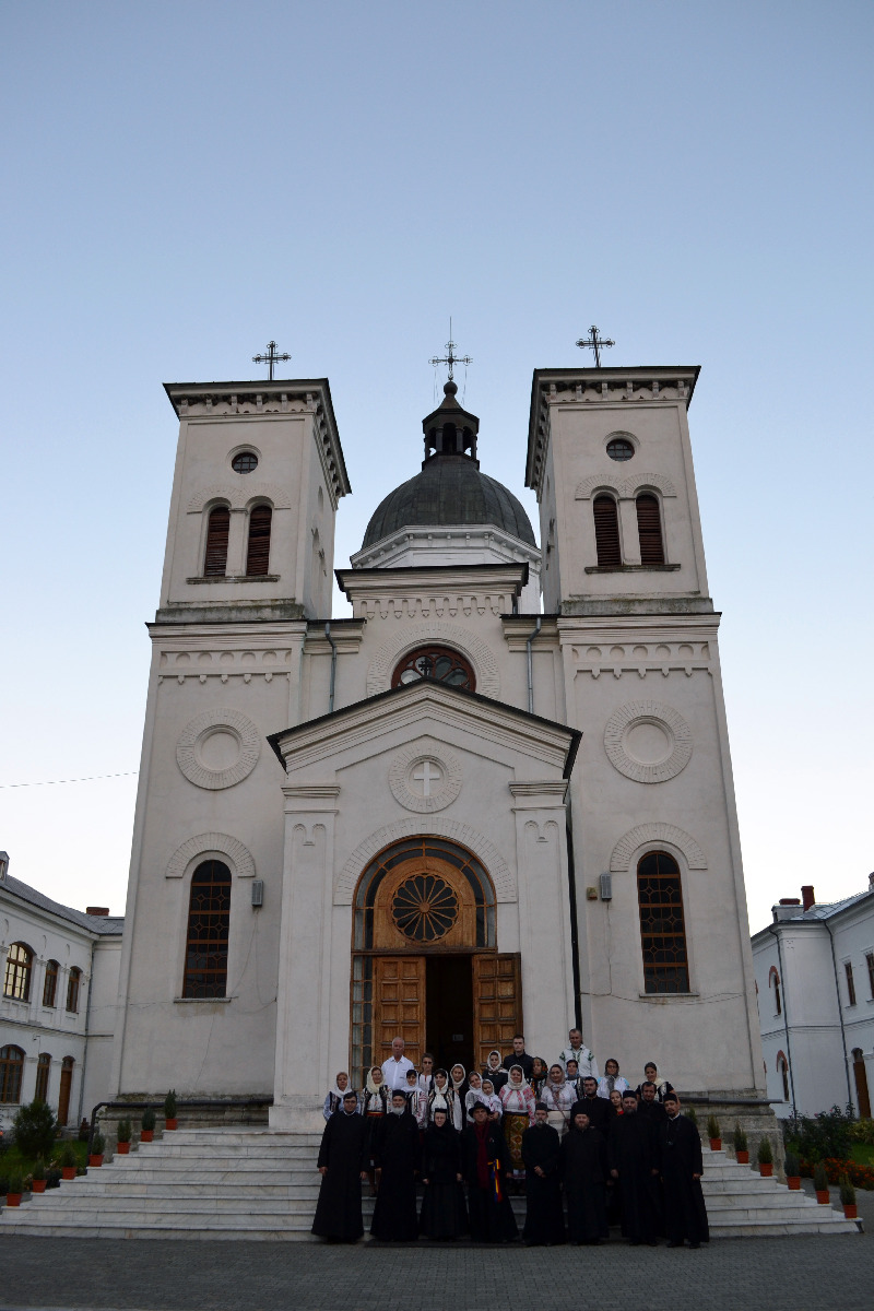 Pelerinaj al preoţilor şi preoteselor din Protopopiatul Piatra Neamţ