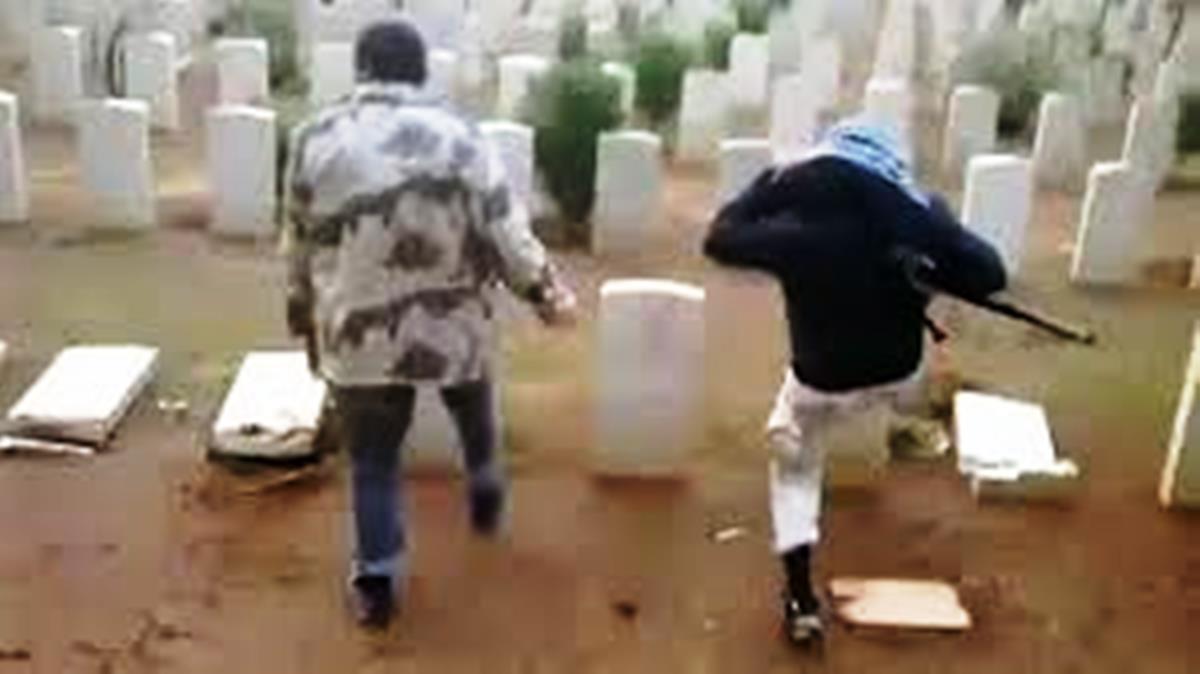 Cimitirul ortodox din Tripoli a fost devastat