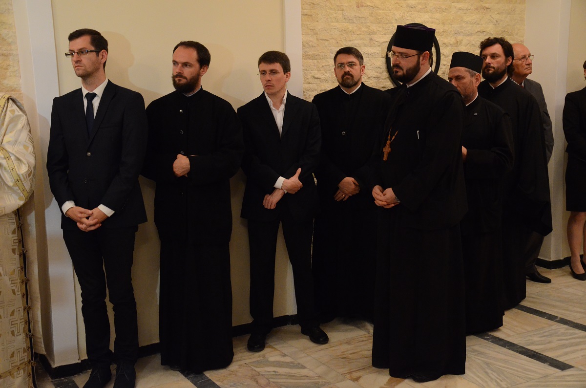 Slujbă arhierească de binecuvântare a lucrărilor realizate la Colegiul „Sf. Nicolae“ (GALERIE FOTO)