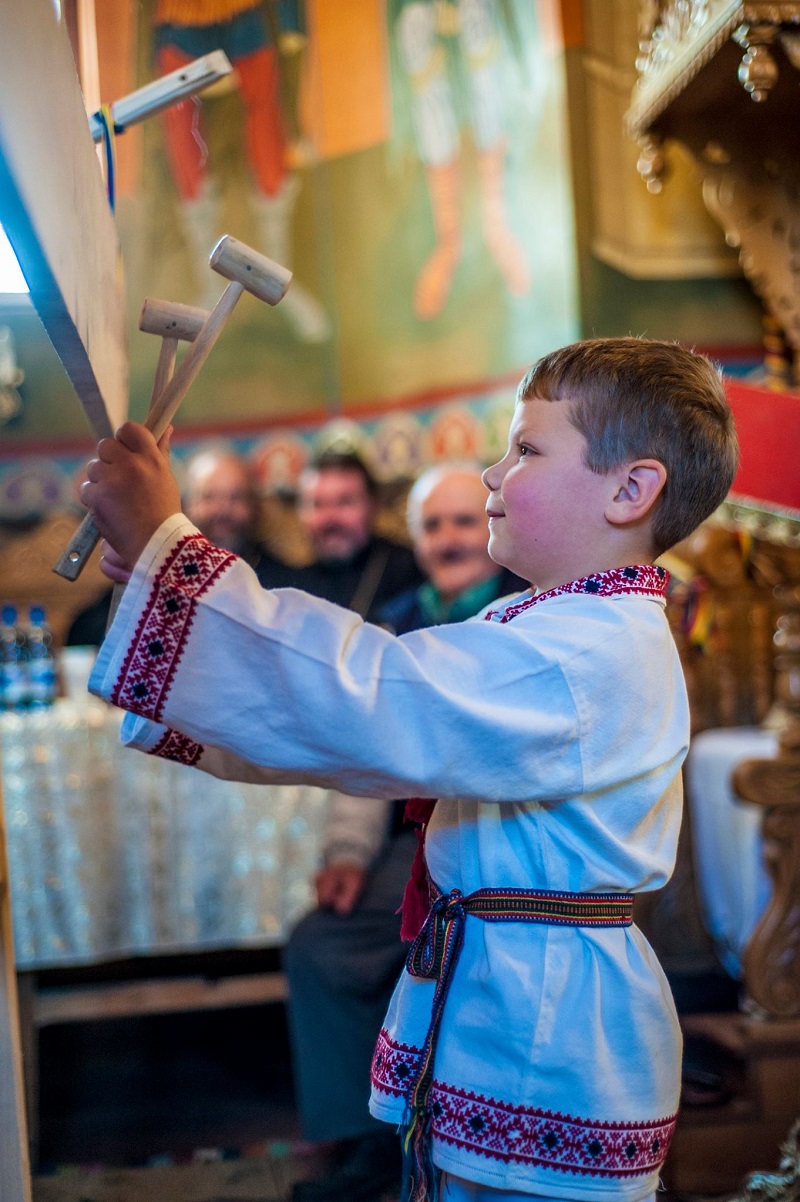 Concurs interjudeţean de bătut toaca, în Parohia Smârdan