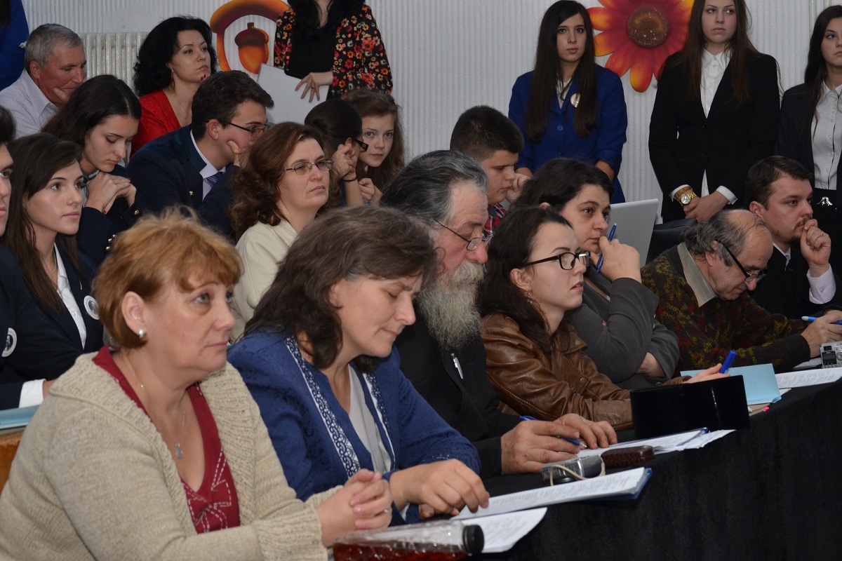 62 de elevi au participat la Concursul interdisciplinar „Religia în dimensiune virtuală“