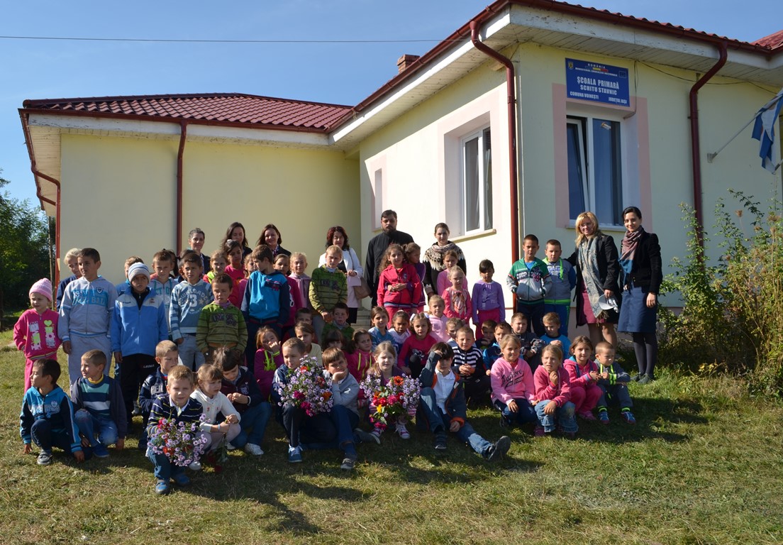 1.000 de cărţi pentru copiii de la Şcoala din Schitu Stavnic