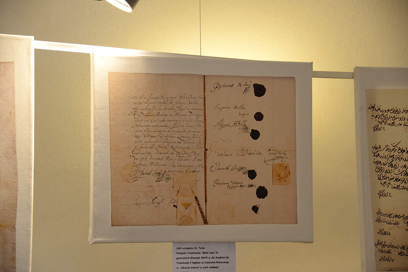 Expoziţie de documente brâncoveneşti, în turnul Goliei