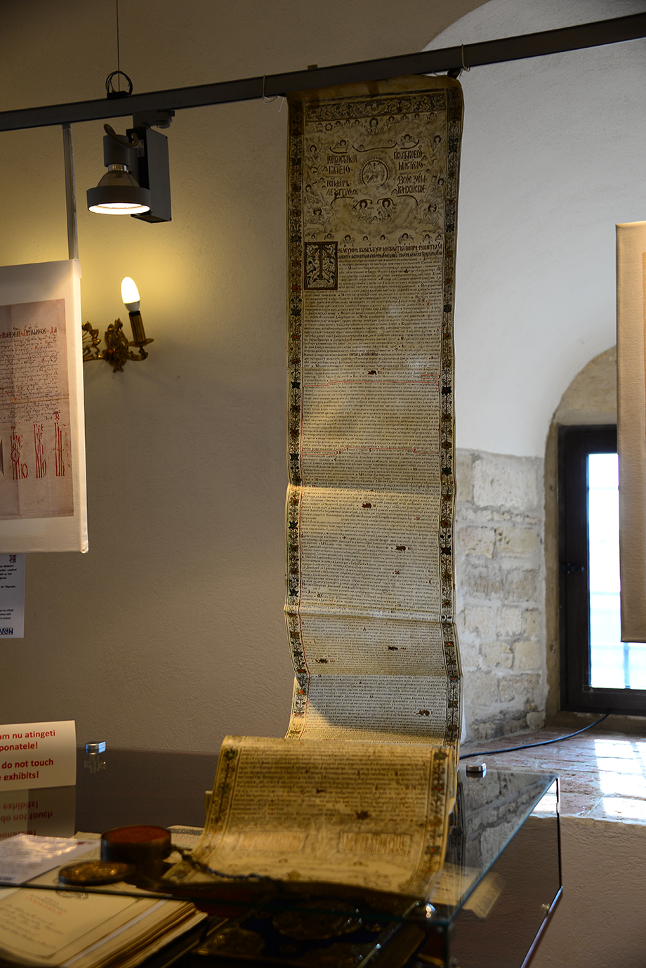 Expoziţie de documente brâncoveneşti, în turnul Goliei