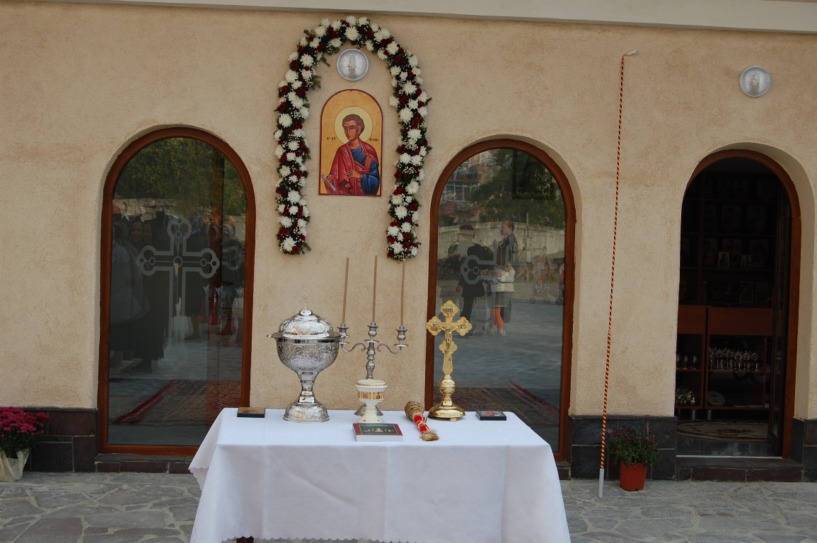 Sărbătoare la Biserica ieşeană „Sfântul Apostol Toma“