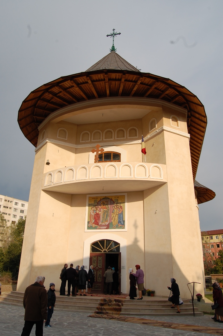 Sărbătoare la Biserica ieşeană „Sfântul Apostol Toma“