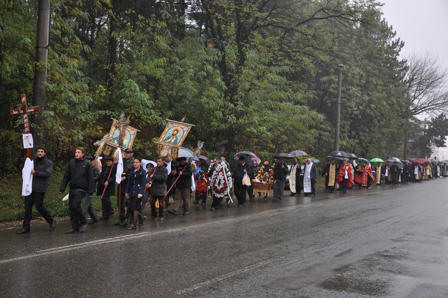 Părintele Ilie Chişcari, condus către împărăţia lui Dumnezeu Părintele Ilie Chişcari, condus către împărăţia lui Dumnezeu