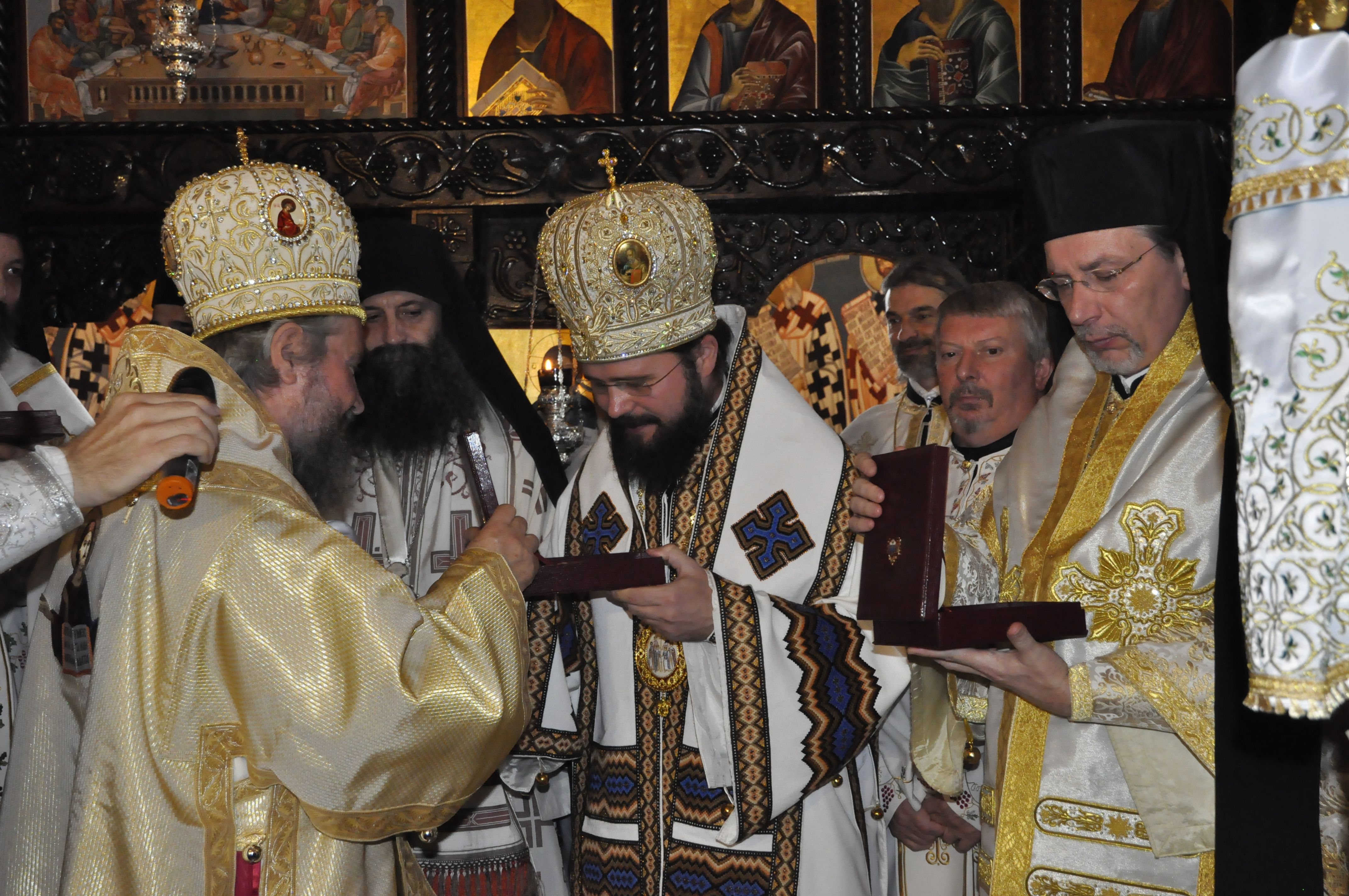 PS Episcop Macarie a participat la sfinţirea Catedralei Episcopale „Sfântul Sava“ din Stockholm PS Episcop Macarie a participat la sfinţirea Catedralei Episcopale „Sfântul Sava“ din Stockholm