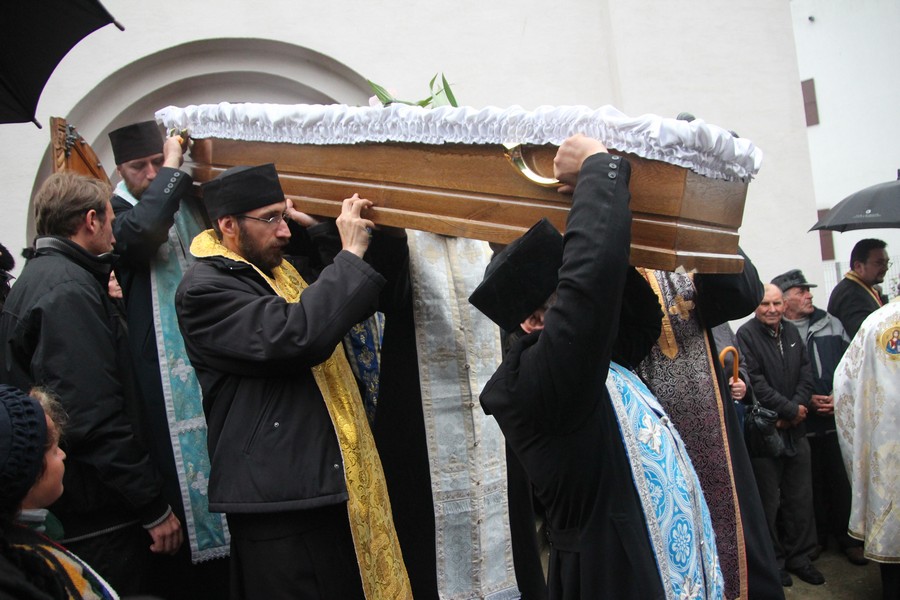 Părintele Ilie Chişcari, condus către împărăţia lui Dumnezeu