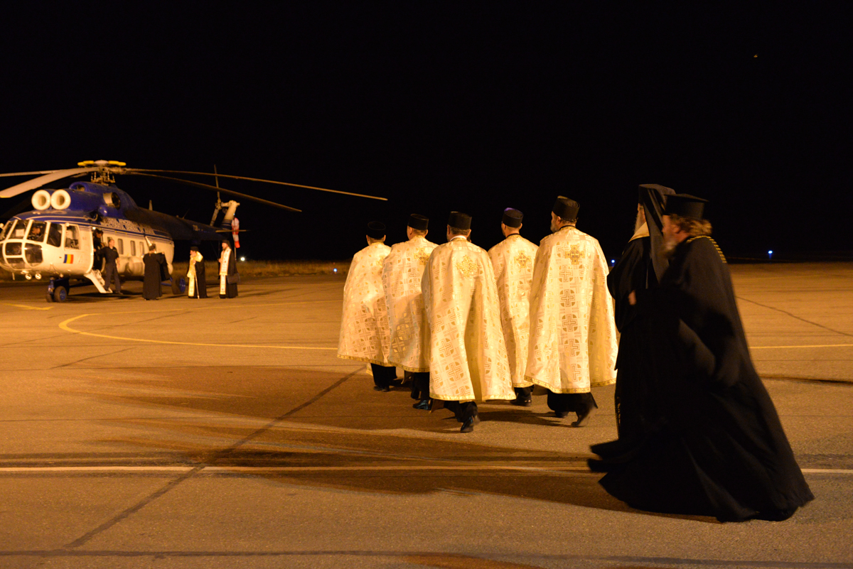 Moaştele Sfântului Martir Constantin Brâncoveanu au ajuns aseară la Iaşi