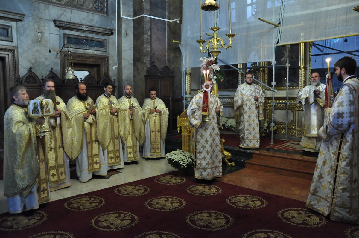 Liturghie arhierească la Catedrala Mitropolitană din Iaşi
