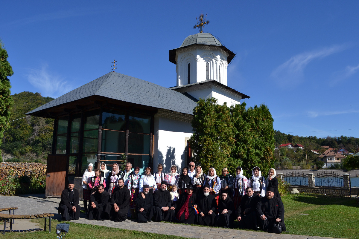 Pelerinaj al preoţilor şi preoteselor din Protopopiatul Piatra Neamţ