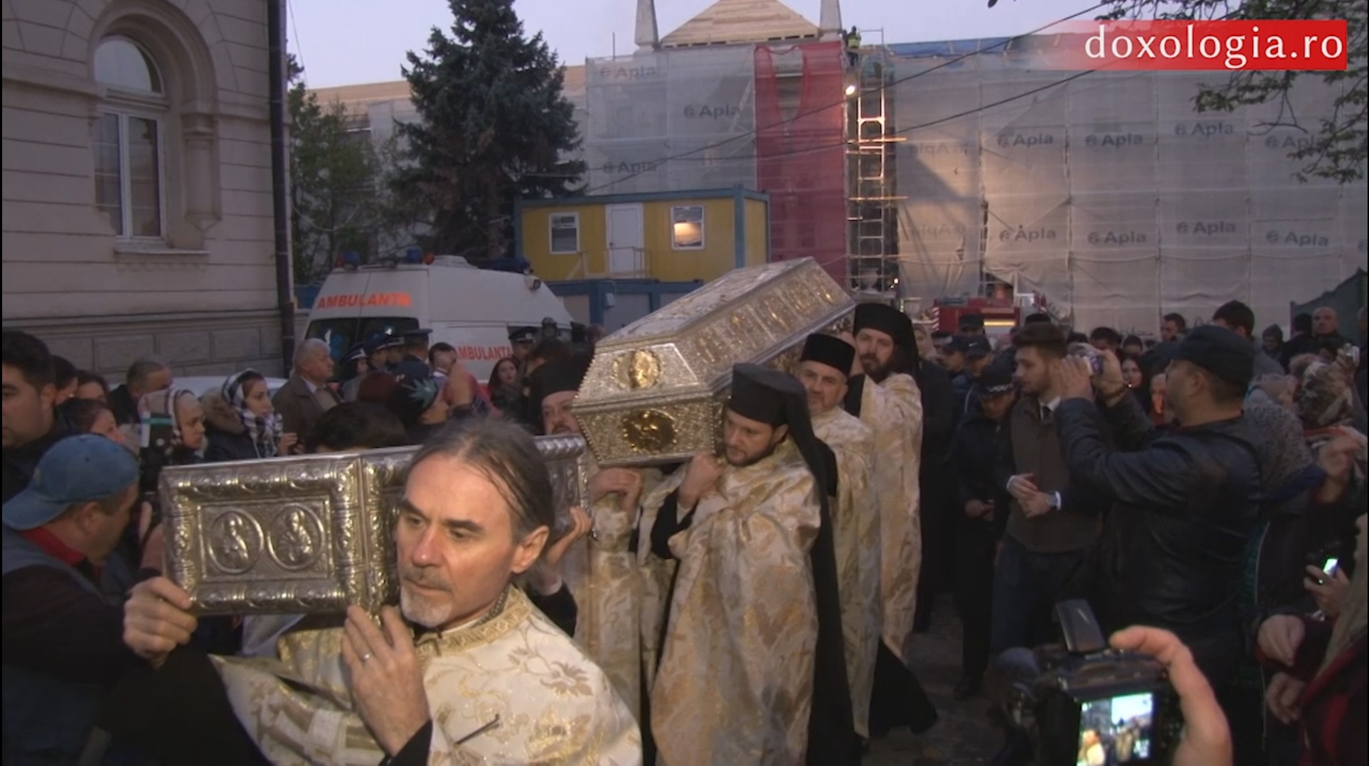 Procesiunea cu moaștele Sfintei Cuvioase Parascheva