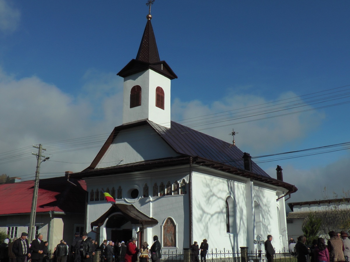 Resfinţire de biserică în Prisaca Dornei