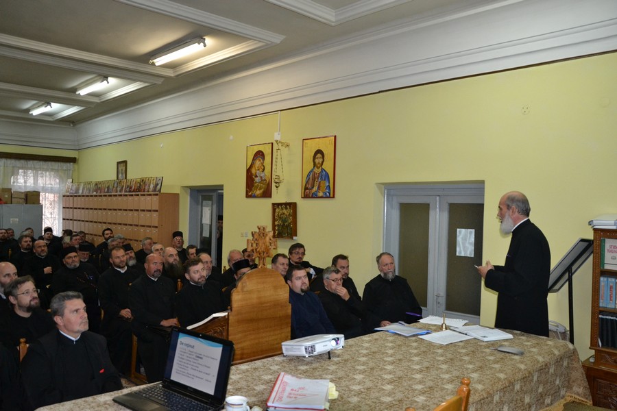Întruniri preoţeşti în Arhiepiscopia Iaşilor