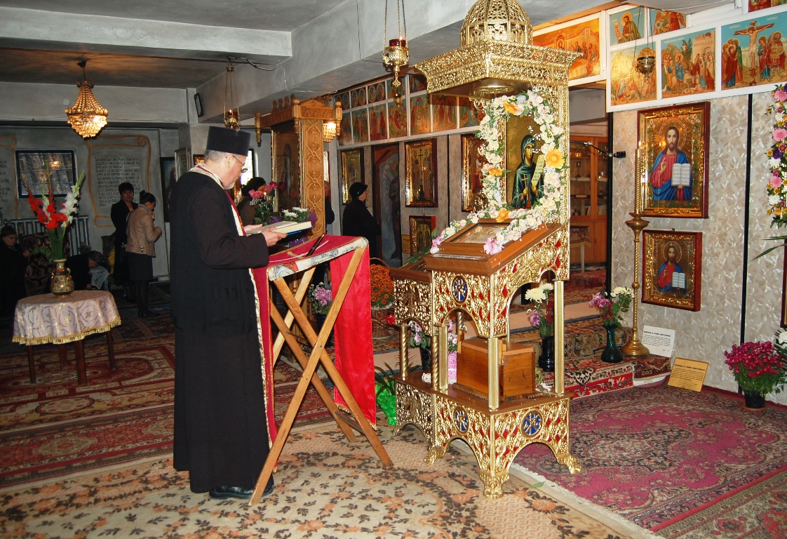 Sfânta Parascheva, cinstită în cartierul ieșean Alexandru cel Bun