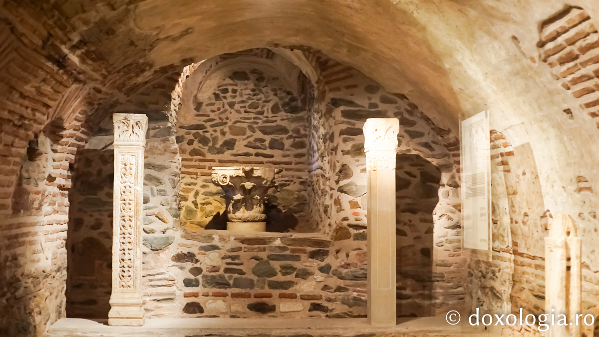 Temnița Sfântului Dimitrie, izvorâtorul de mir / Foto: Magda Buftea Temnița Sfântului Dimitrie, izvorâtorul de mir