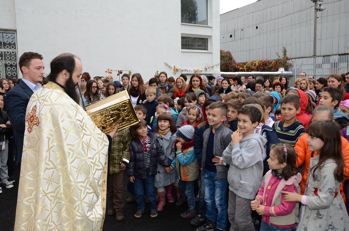 Slujbă de binecuvântare la Liceul Teoretic Waldorf din Iaşi