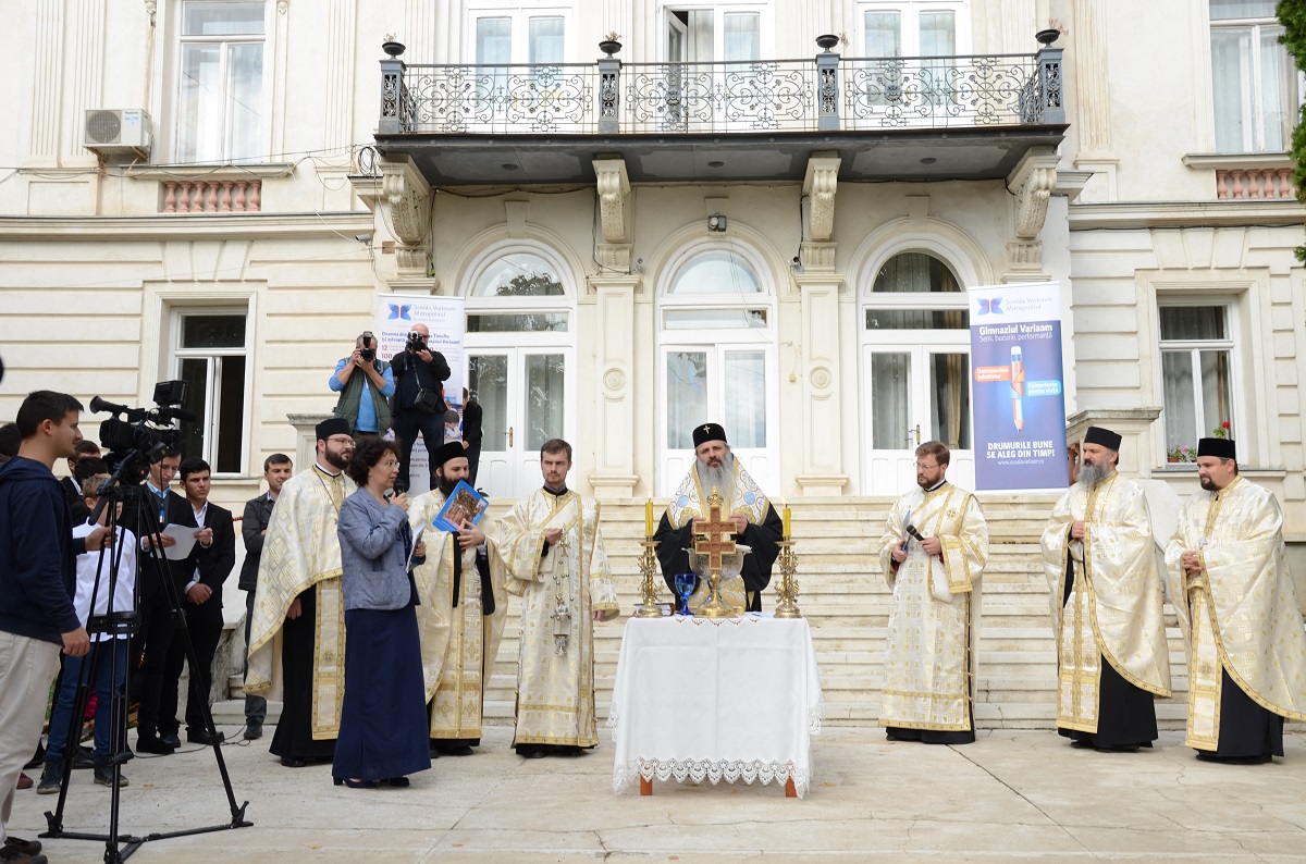 „Această şcoală va avea un destin aparte“ „Această şcoală va avea un destin aparte“