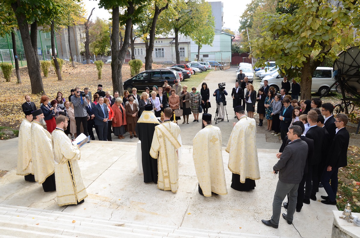 „Această şcoală va avea un destin aparte“ „Această şcoală va avea un destin aparte“