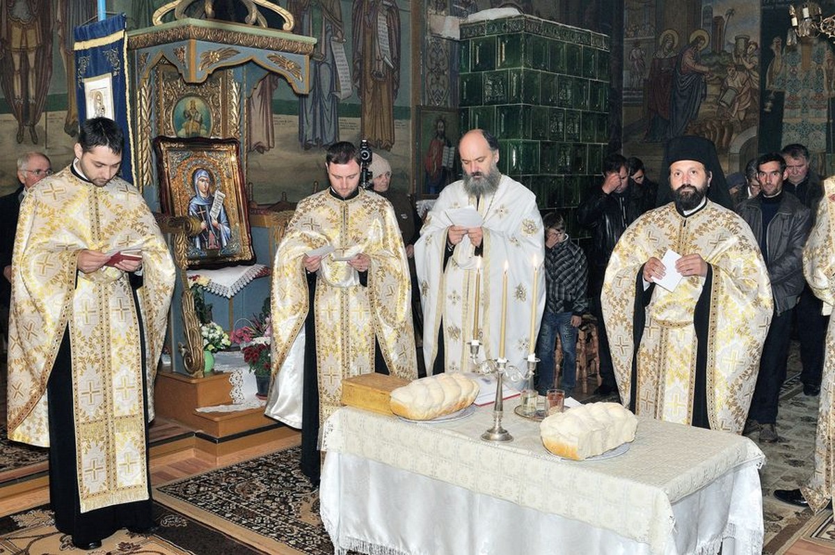 Oaspeţi deosebiţi la hramul bisericii din Chicirea