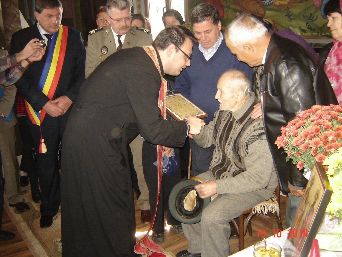 100 de ani de viaţă, sărbătoriţi în biserica parohială