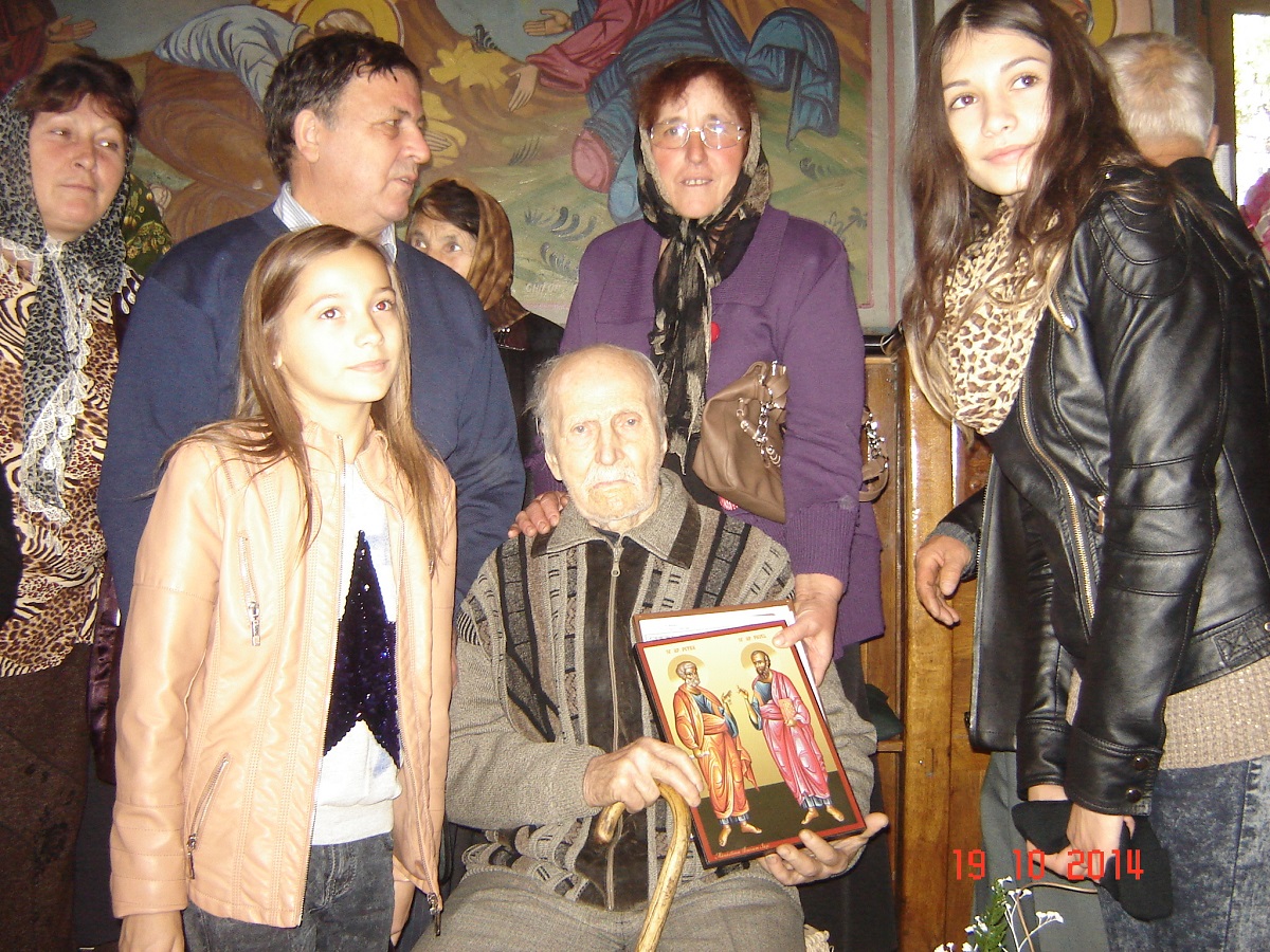 100 de ani de viaţă, sărbătoriţi în biserica parohială