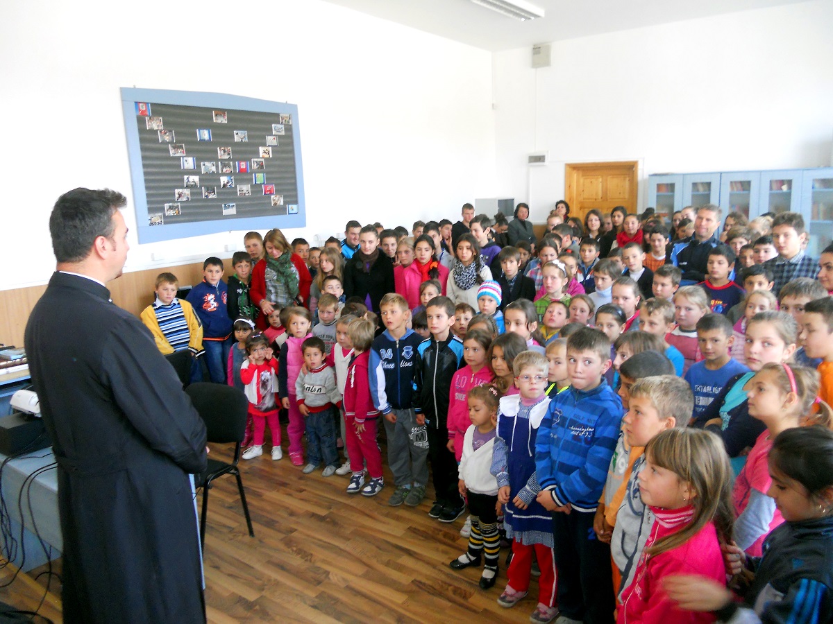 Zi de sărbătoare în şcolile girovene