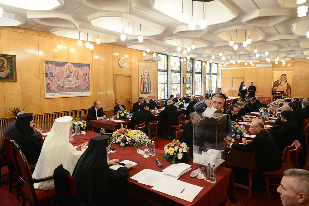 Trei candidaţi pentru Mitropolia Banatului Trei candidaţi pentru Mitropolia Banatului