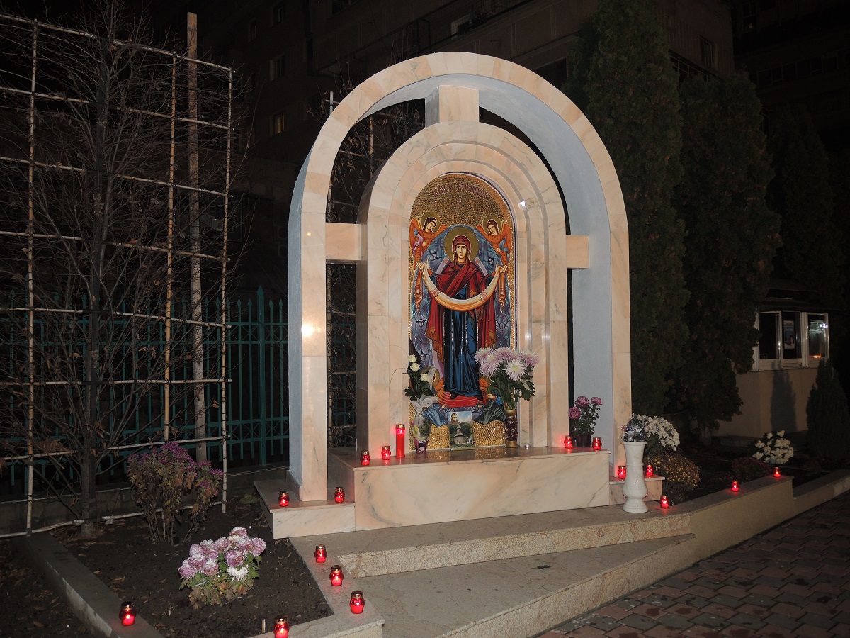 Sfânta Ecaterina, prăznuită prin slujbă arhierească