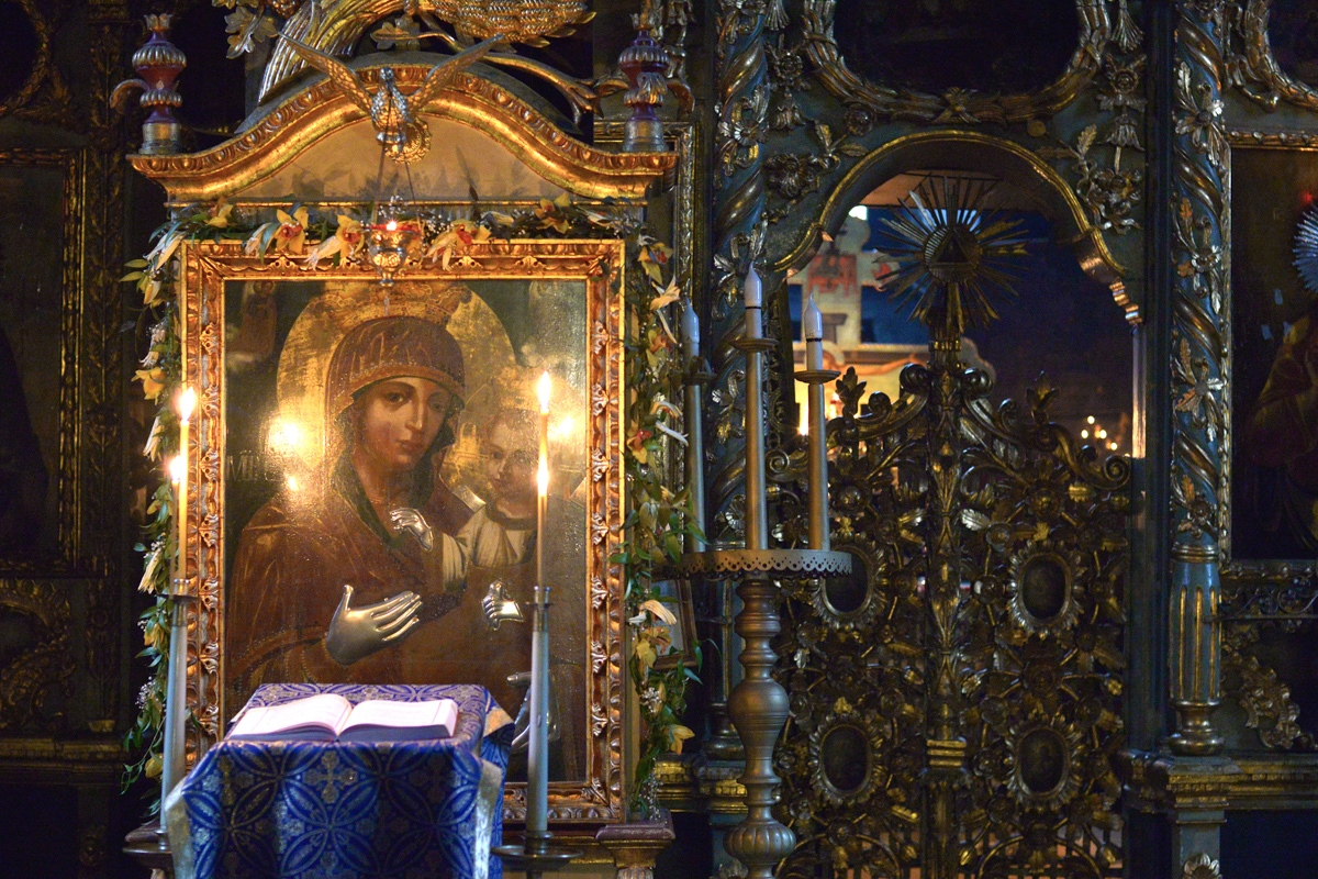 Talpalari – o istorie vie, în centrul capitalei Moldovei / Foto: Oana Nechifor interiorul bisericii Talpalari